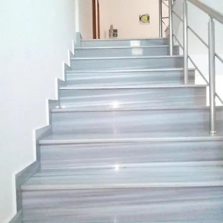 Pasqyra Appart hôtel *