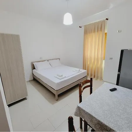 Pasqyra Aparthotel 3*