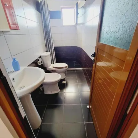 Pasqyra Aparthotel 3*